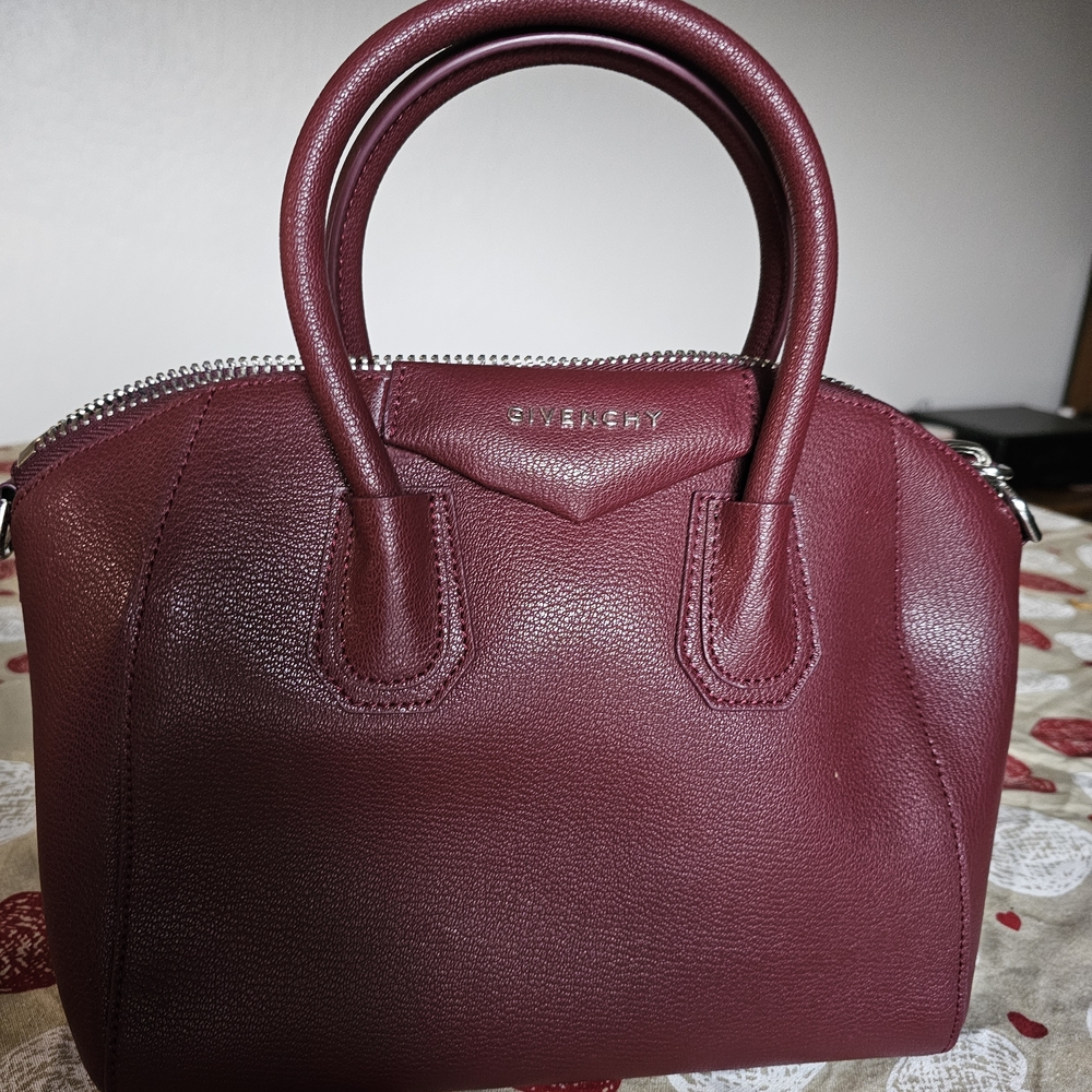 Givenchy ANTIGONA
